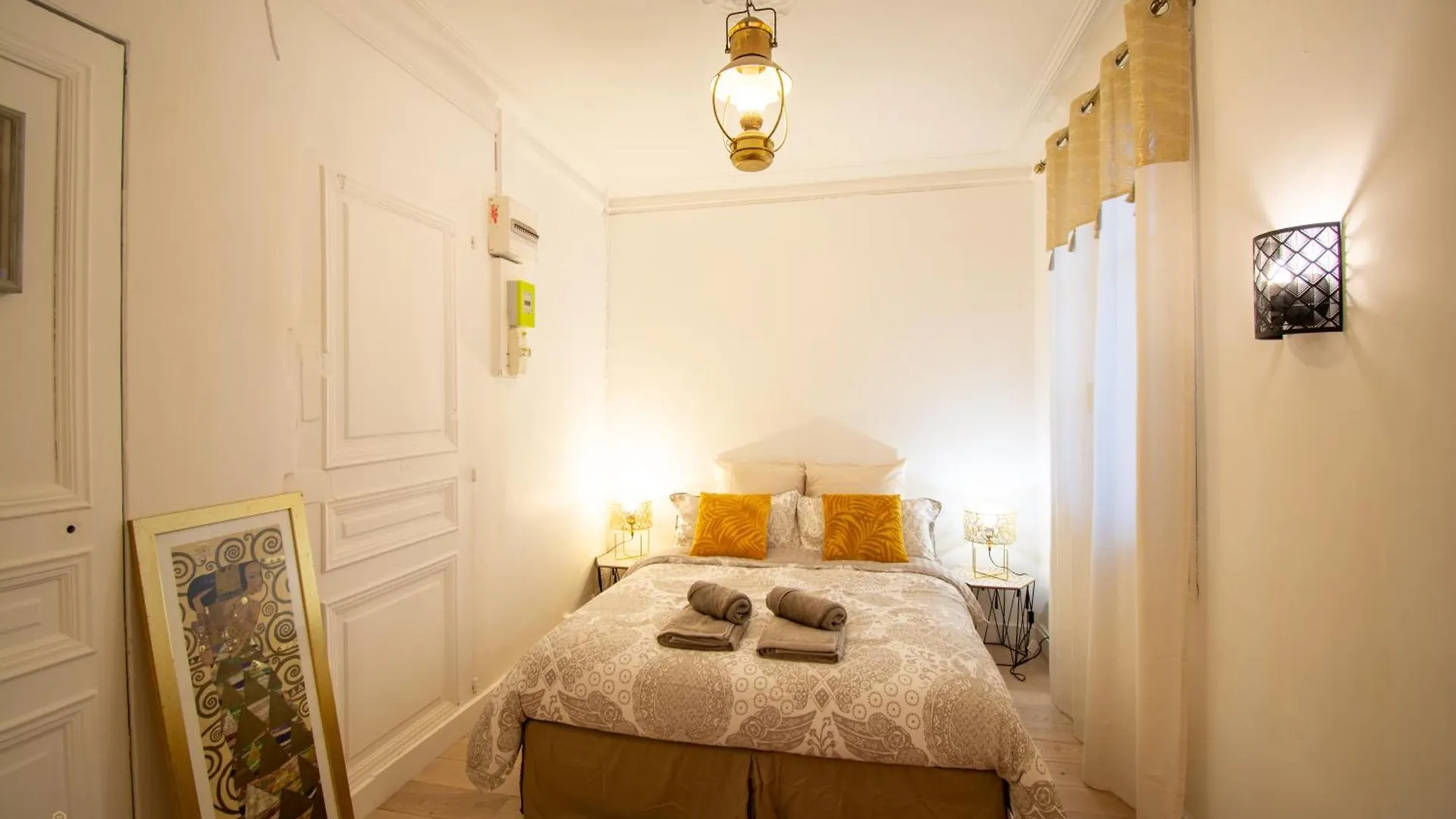 Wonderful Typical Flat 3 Bedrooms / 6 Pax Apartment